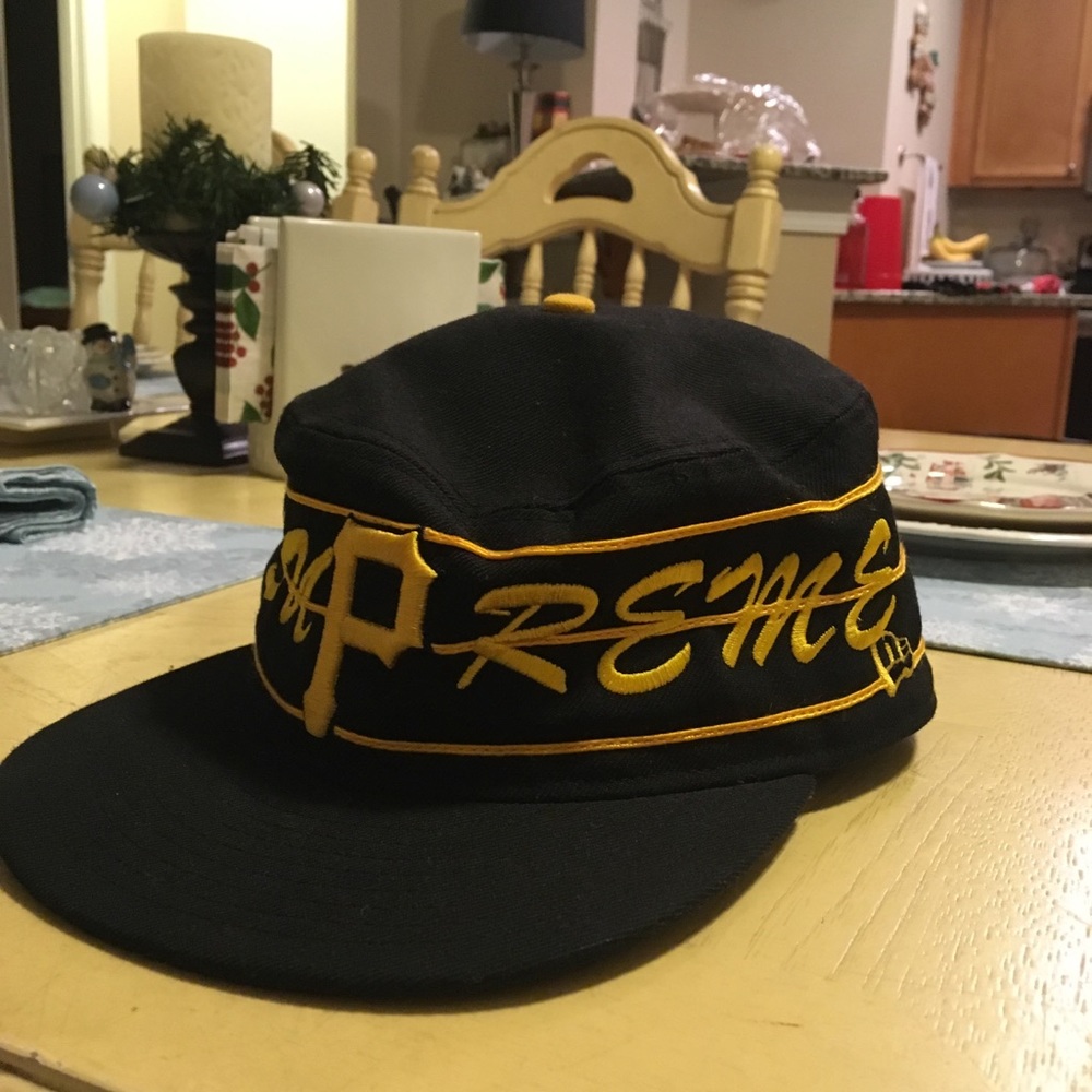 SUPREME x MLB x NEW ERA Pillbox Baseball Hat